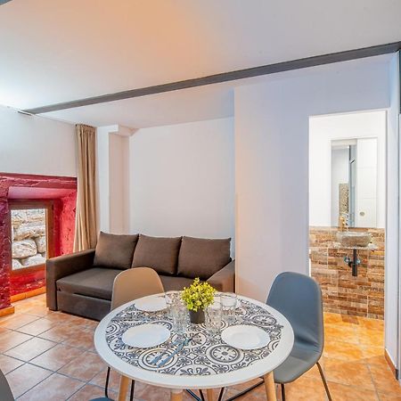 Apartamento 1 En La Muralla Romana Junto A La Catedral Tarragona Eksteriør bilde