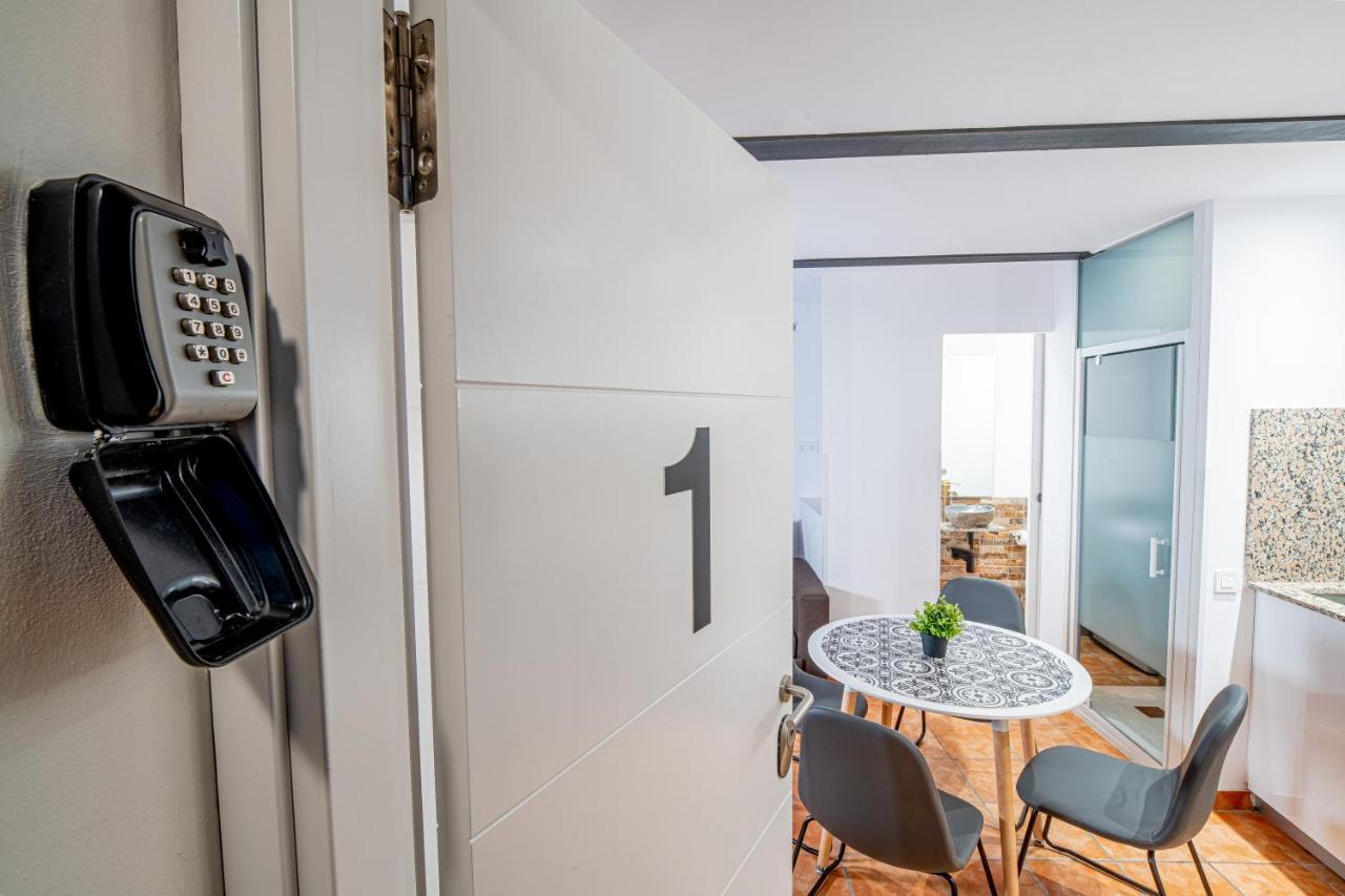 Apartamento 1 En La Muralla Romana Junto A La Catedral Tarragona Eksteriør bilde