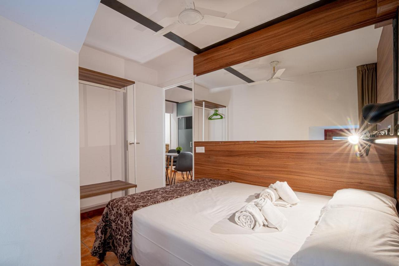 Apartamento 1 En La Muralla Romana Junto A La Catedral Tarragona Eksteriør bilde