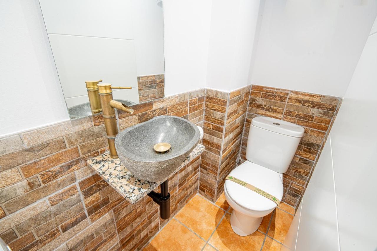 Apartamento 1 En La Muralla Romana Junto A La Catedral Tarragona Eksteriør bilde